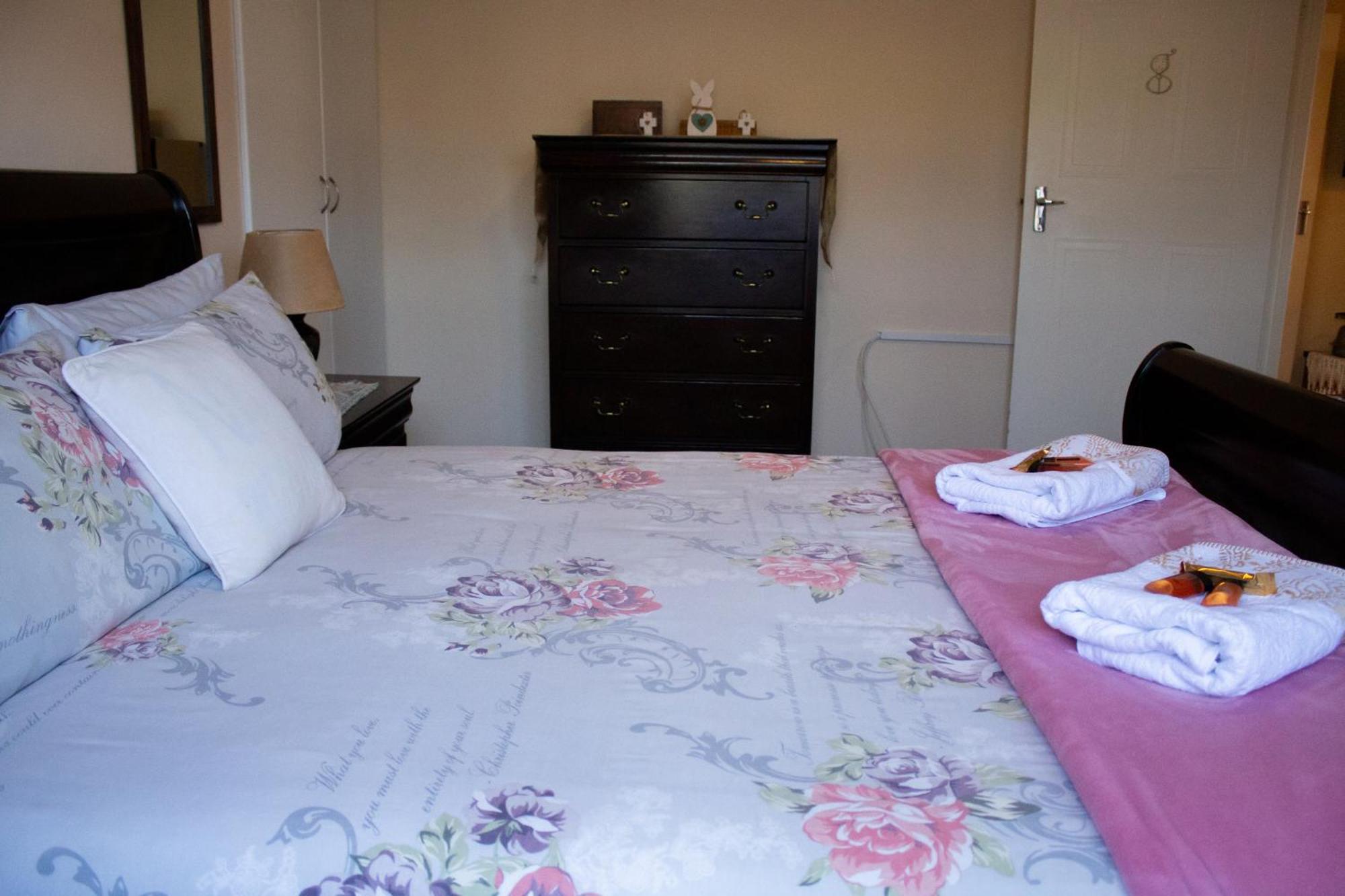 Bed and Breakfast De Oude Yotclub Oudtshoorn Zewnętrze zdjęcie